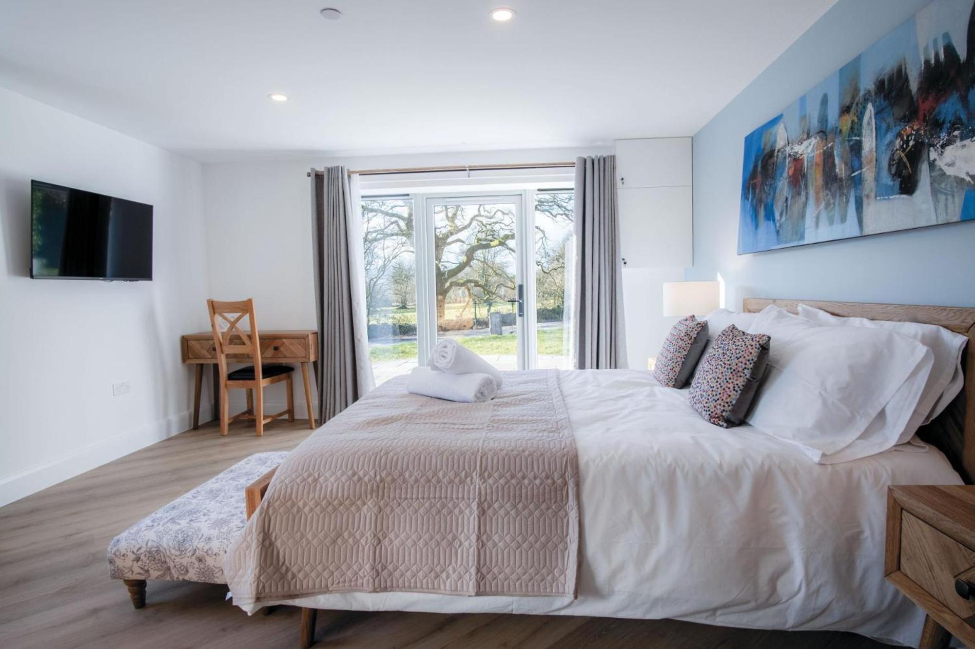 Suite 9 - Sleeping Giant Hotel - Pen Y Cae Inn 布雷肯 外观 照片